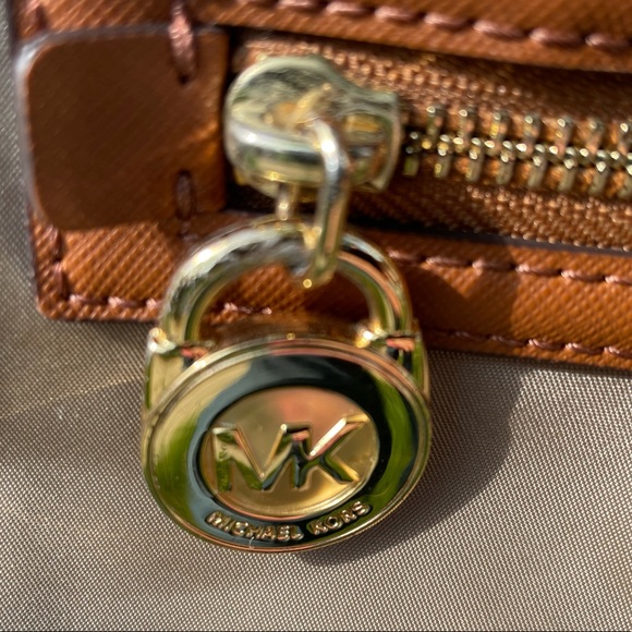 Michael Kors Zippered Polyester Tote - Picture 4 of 16